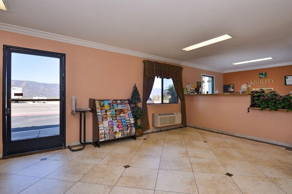 Quality Inn Lake Elsinore I-15 Buitenkant foto