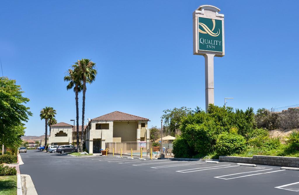 Quality Inn Lake Elsinore I-15 Buitenkant foto