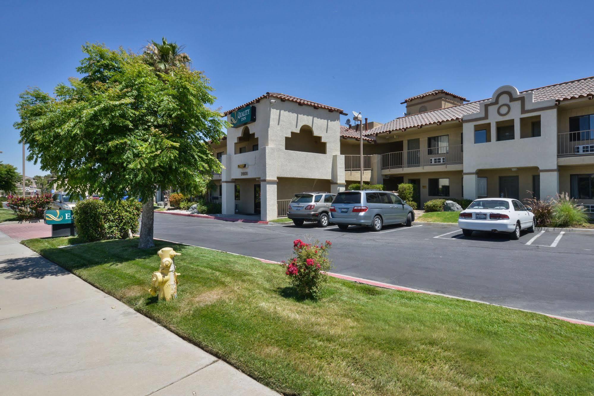 Quality Inn Lake Elsinore I-15 Buitenkant foto